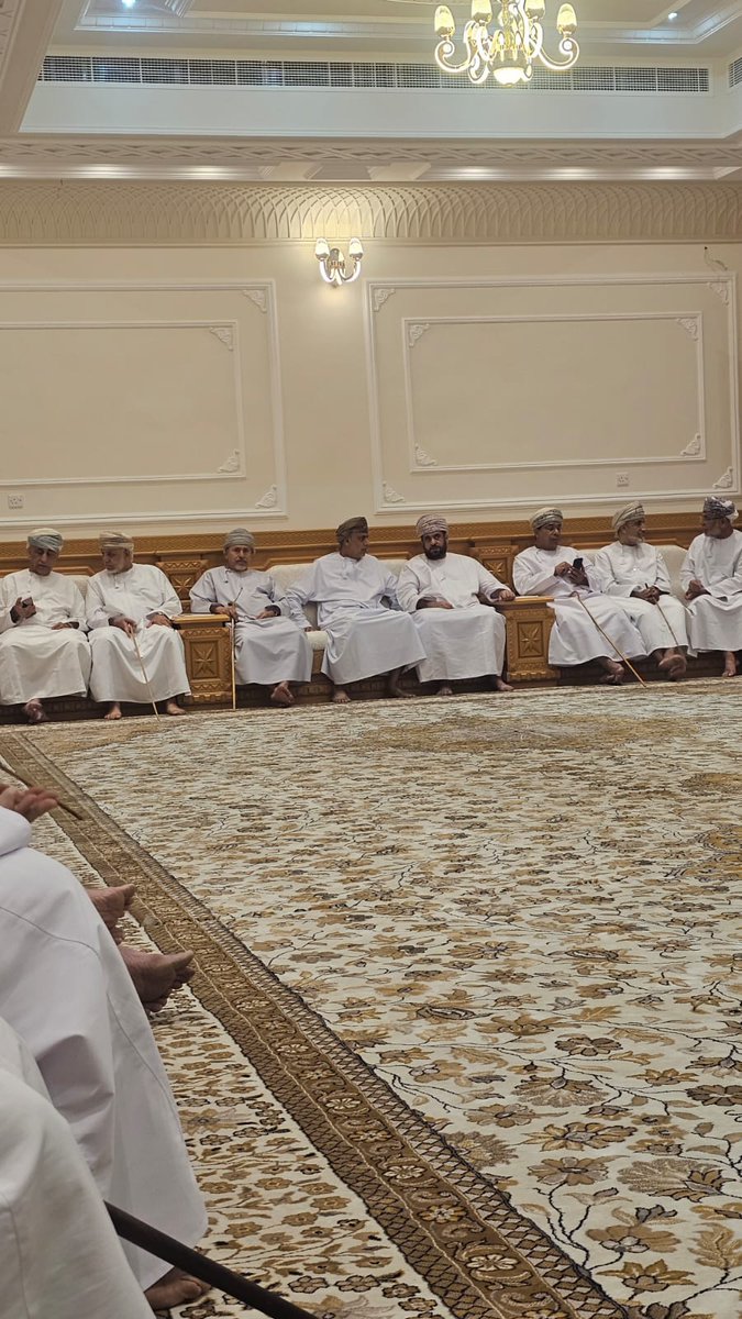 abuazzan55's tweet photo. إجتماعي مع التربويين ولاية  #صحم مساء  الإثنين السادس عشر من ربيع الأول لعام 1445 هجري الموافق الثاني من أكتوبر لعام 2023 ميلادي لسماع أطروحاتهم وآرائهم بشأن الكفاءات اللازمه للمترشح لإحداث التغيير بمساعده المواطن.
#عدالله_المحرزي_ممثل_ولاية_صحم 
#مجلس_الشورى https://t.co/IUOvX9VEXY