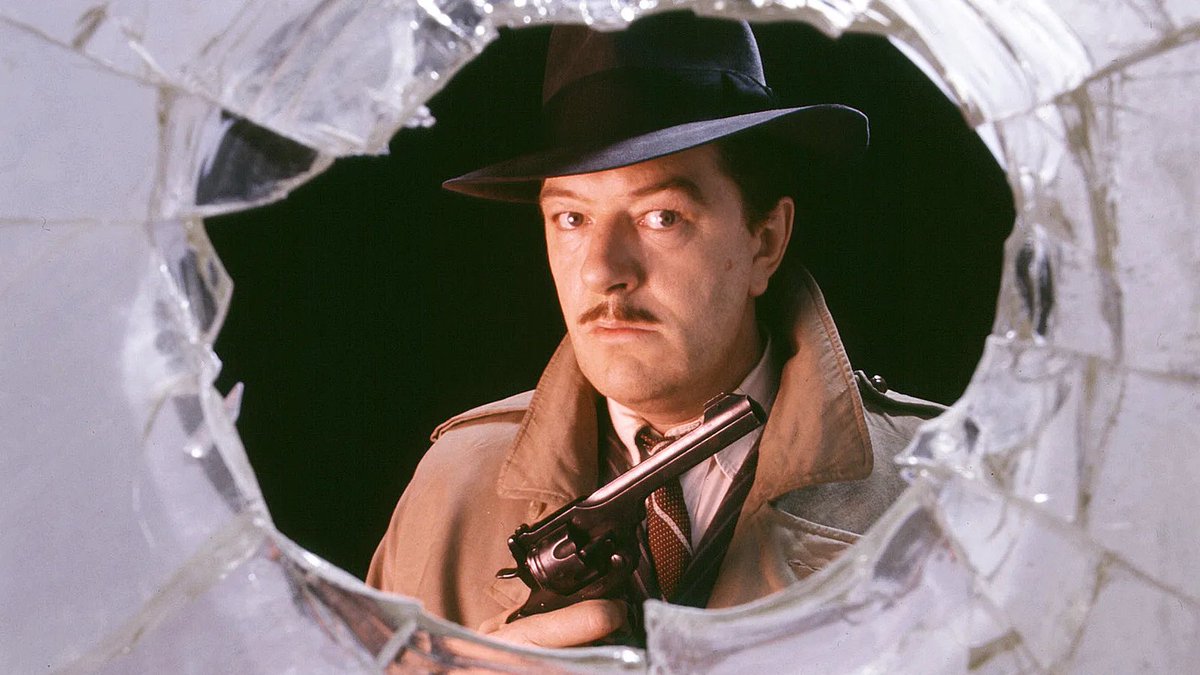msdawnsharpless's tweet photo. The Singing Detective // Dennis Potter // 1986 // UK 

#MichaelGambon #TheSingingDetective #DennisPotter https://t.co/xgJ6mStTaB