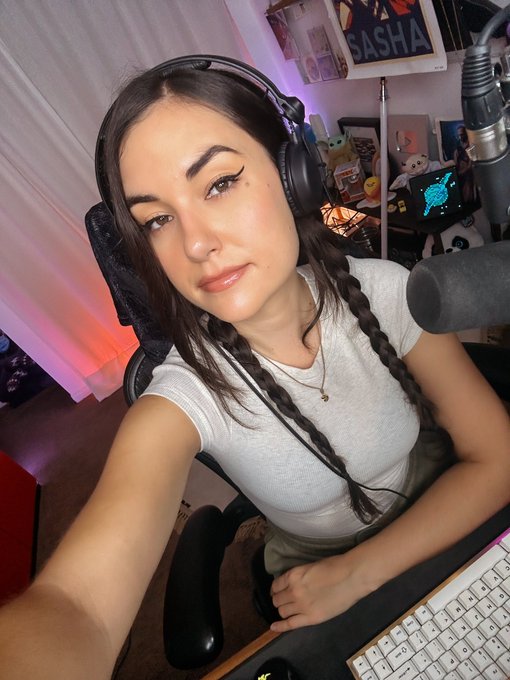 Live now on the purple platform https://t.co/7kszUVz7Rb<a href="/tag/vivamexico"class="tags"><span>#vivamexico</span></a>