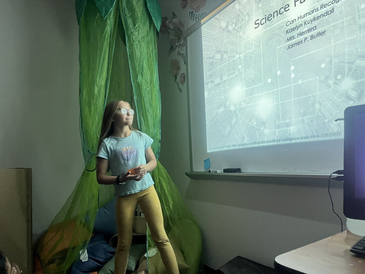 MsMartinez (@mmartinez_bes) on Twitter photo 🔬🥼👩🔬🧑🔬After a long day of hard work, these scientists are creating bounds as they enjoy lunch together! Day One of Science Fair Camp ✅
<a href="/jpb_coyotes_BES/">James P. Butler Elementary</a> 🔬🥼👩🔬🧑🔬After a long day of hard work, these scientists are creating bounds as they enjoy lunch together! Day One of Science Fair Camp ✅
<a href="/jpb_coyotes_BES/">James P. Butler Elementary</a>