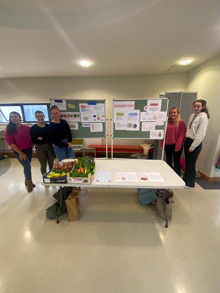 CSnutrition_'s tweet photo. Great day today spreading important information on the topic ‘Sustainable Diets’ at our stand in Union Square!🌱🌍 Sustainable diets are all about being environmentally friendly for the individual, reducing food waste, shopping locally and buying fresh in season products. https://t.co/xqv6Y7COcq