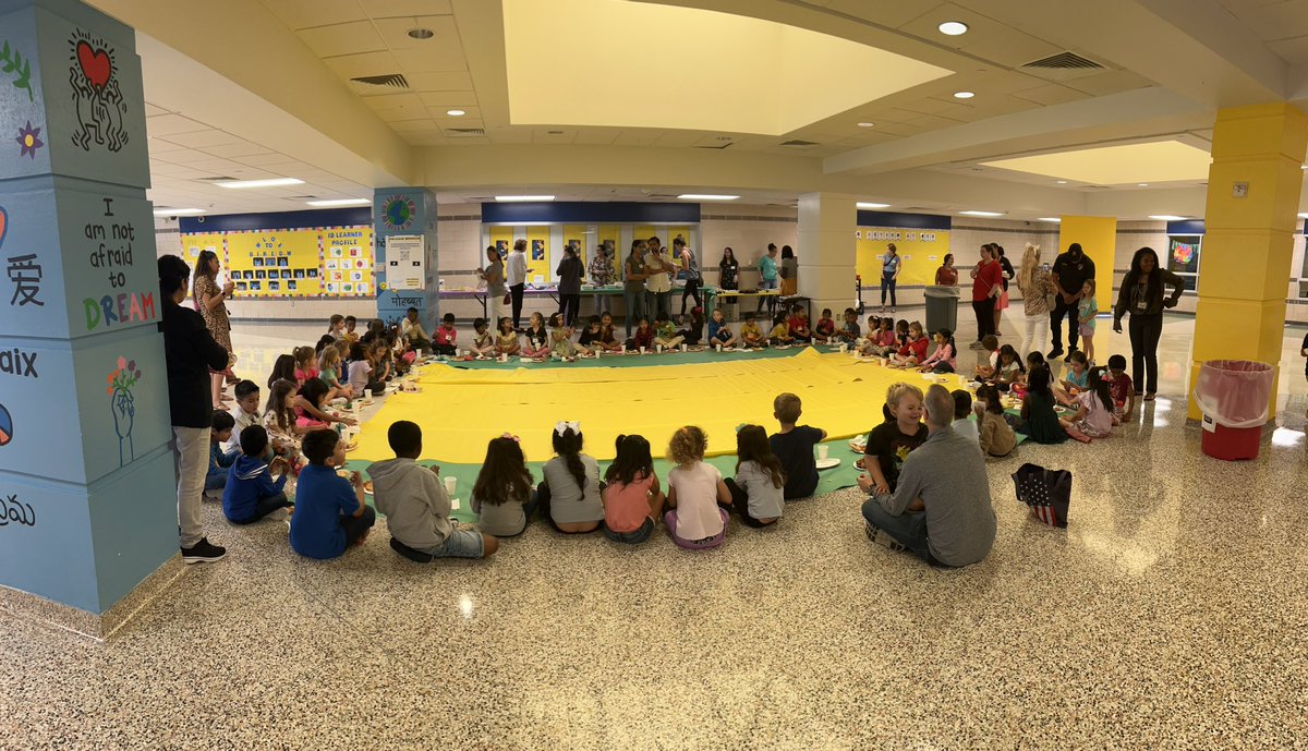MissLThomas's tweet photo. When an @Amplify knowledge unit and an @ibpyp unit of inquiry come to life! The kindergarten community came together today for a Five Senses Potluck Lunch. Lots of risk-taking, taste-testing, and community-building. Thank you BCS kinder families! https://t.co/6aViVM72i0