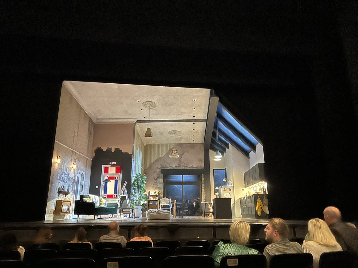 Ridiculously excited to see 2:22 for the second time; my friends have no idea what they’re in for! <a href="/danny_robins/">Danny Robins</a>