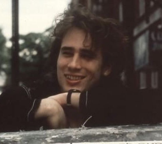 jbuckleyarchive's tweet photo. “i have no advice for anybody; except to, you know, be awake enough to see where you are at any given time, and how that is beautiful, and has poetry inside. even places you hate.” - jeff buckley https://t.co/A8LMdEttb0