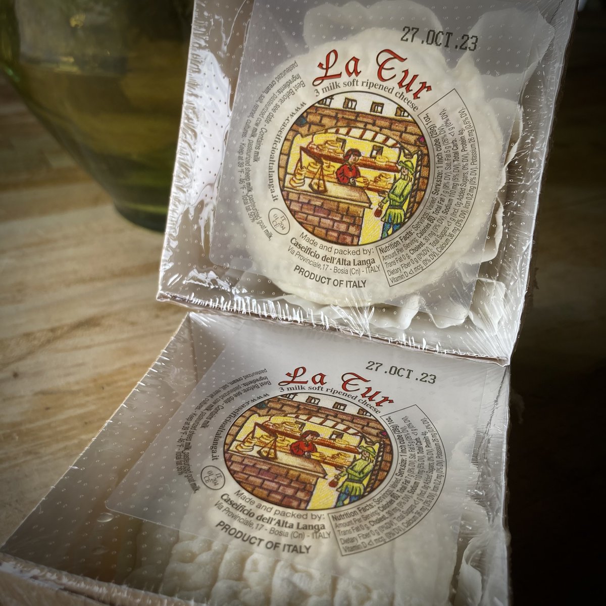 Need some cheese for dinner or friend get-together? We have you covered. New in the Market, La Tur is a super creamy, soft Italian cheese made from a mix of cow's, sheep's, and goat's milk. This lesser-known cheese variety is from the Piedmont region in northern Italy.
