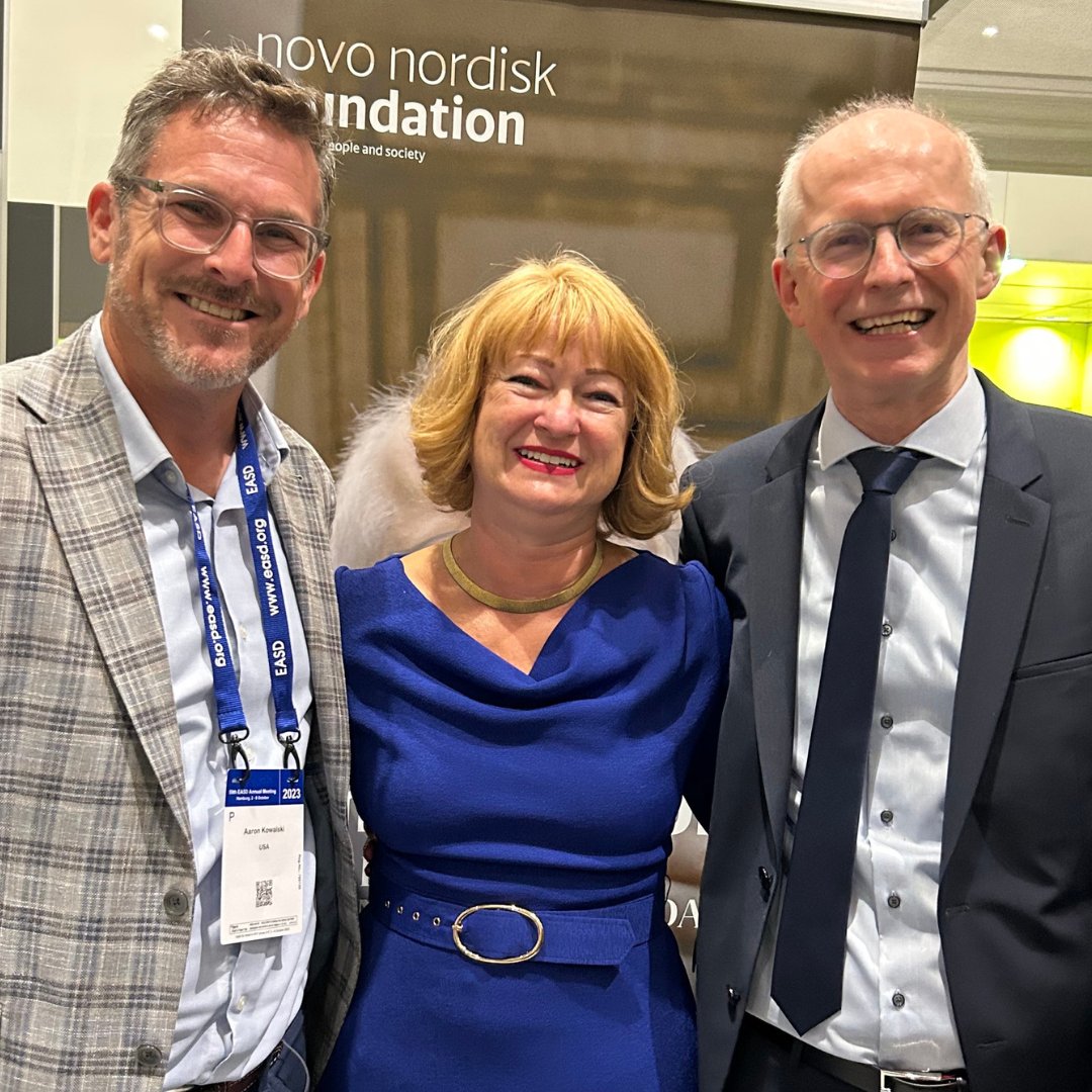 BT1DUK's tweet image. Congratulations to @JDRF-funded researcher Professor @_RomanHovorka, who has won a major award at Europe's largest #diabetes conference for his #research on #HybridClosedLoop 🎉

📰 Find out more: jdrf.org.uk/news/professor…

#EASD2023 #GBDoc #HCL