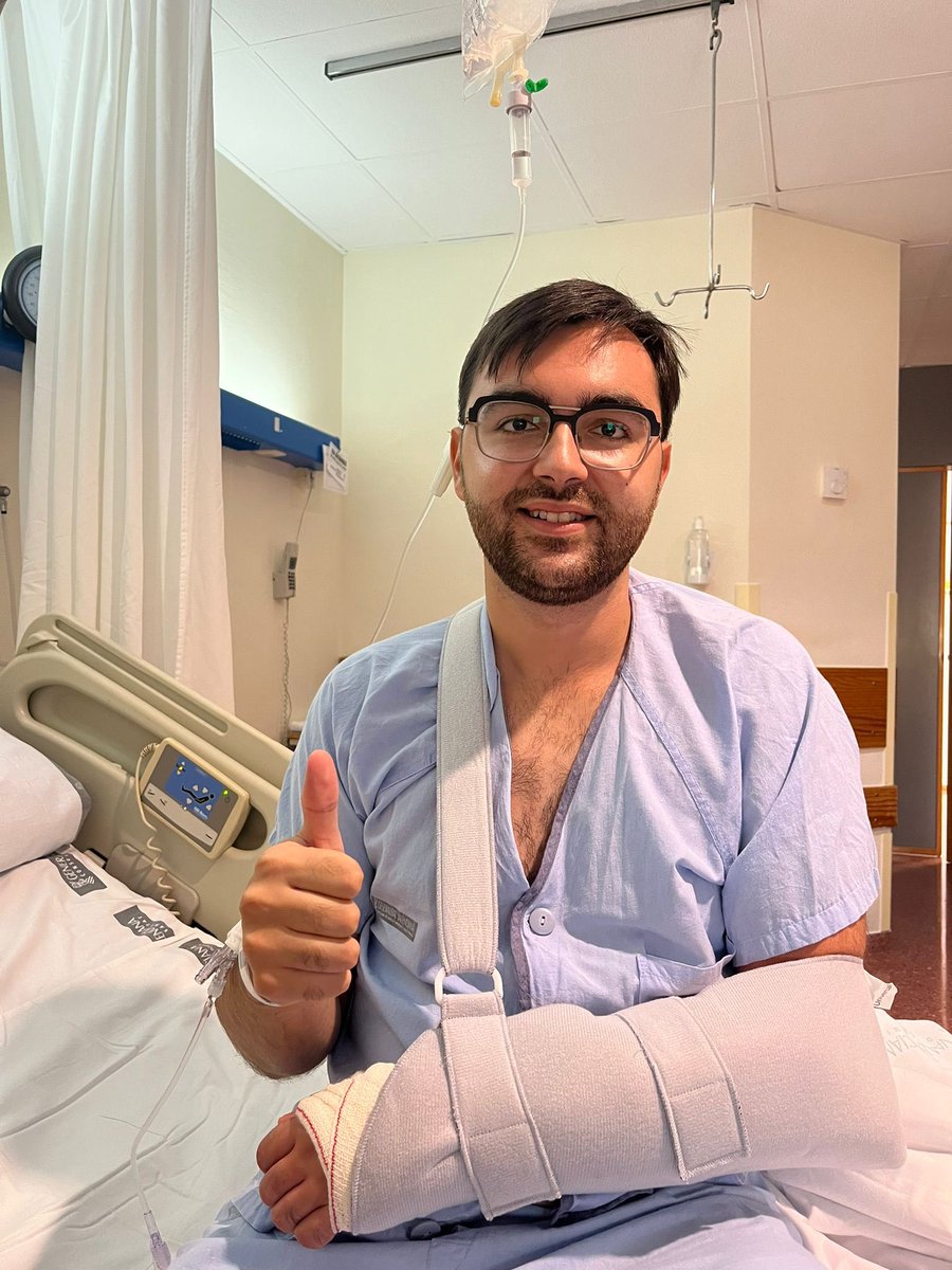 🏥🩺

En la tarde de hoy, nuestro jugador del filial, <a href="/franmanu23/">franmanu</a> , ha sido intervenido con éxito de una rotura de cúbito.

💪🏻 Desde el Callosa Deportiva C.F. le deseamos una buena y pronta recuperación y así podremos verlo de nuevo por los terrenos de juego.

💪🏻ÁNIMO CAPITÁN 💪🏻