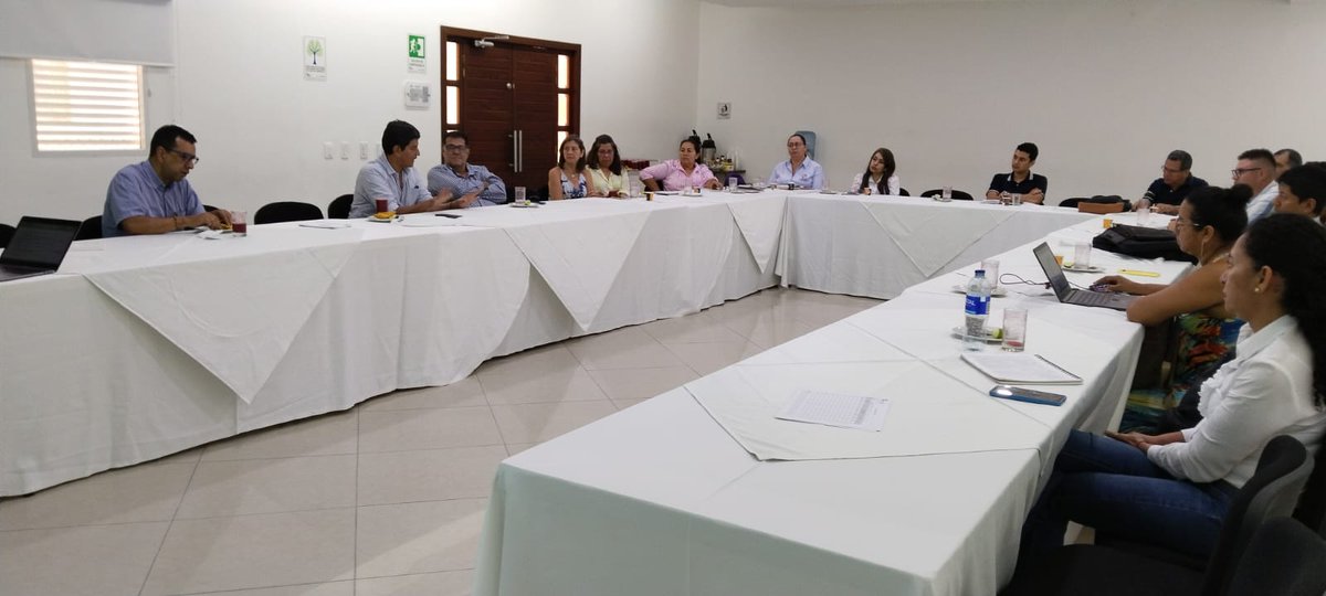 Rimisp's tweet photo. 🇨🇴Se destaca que para los gobiernos territoriales y las organizaciones, es evidente que el centralismo, la falta de coordinación y participación comunitaria en políticas de seguridad alimentaria y desarrollo rural, dificultan implementar estos temas en los territorios. https://t.co/zp18vFDf8t