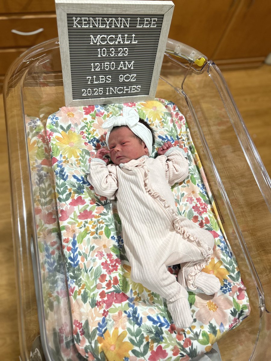 We would like to introduce everyone to Kenlynn Lee McCall 💗

This sweet girl has stolen our hearts 💗