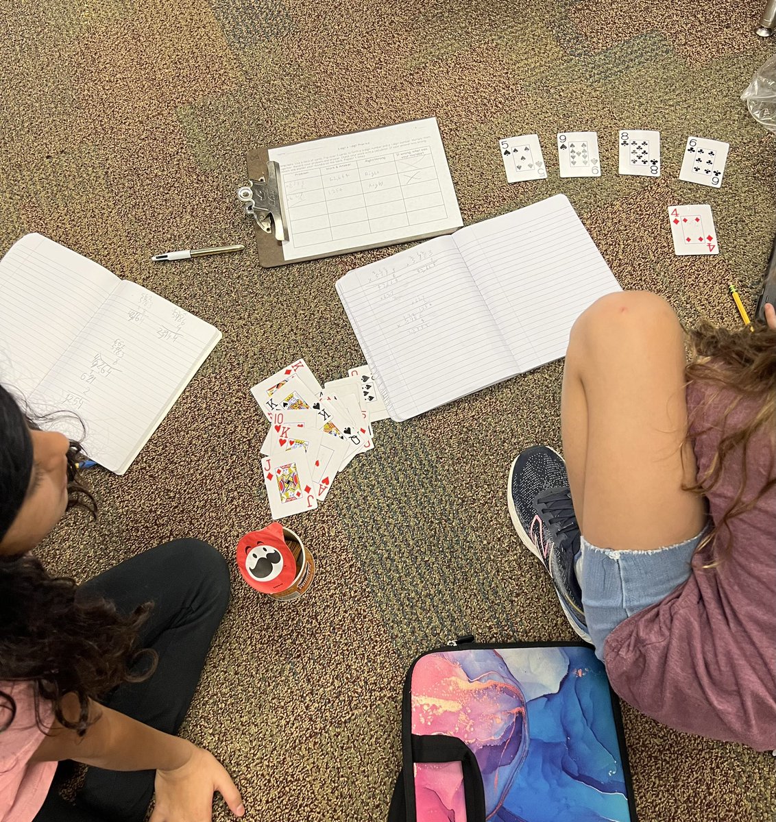 MrsRaysClass2's tweet photo. We had fun using cards in math to create 3-digit and 4-digit by 1-digit multiplication problems to solve with a partner. #TeamHES #GCISDMath #WeAreGCISD https://t.co/LmLLcfYoxO