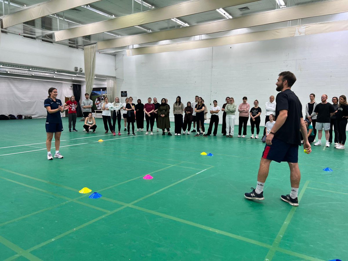 charmoore566's tweet photo. We had a great day out at The Oval today, delivering for the primary Teach First students. 
Progressions, sequencing and purpose… above all = FUN! 
@Complete_PE @VjbullPE @TeachFirst @YouthSportTrust https://t.co/FQKraiKYui