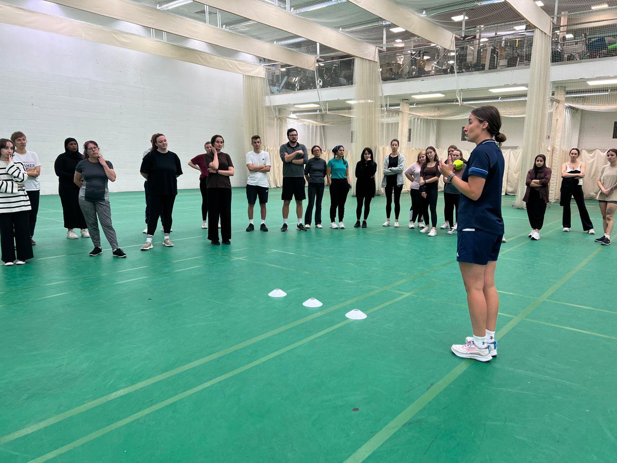 charmoore566's tweet photo. We had a great day out at The Oval today, delivering for the primary Teach First students. 
Progressions, sequencing and purpose… above all = FUN! 
@Complete_PE @VjbullPE @TeachFirst @YouthSportTrust https://t.co/FQKraiKYui