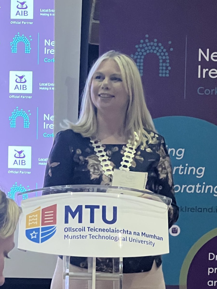 Paula Cogan tweet media