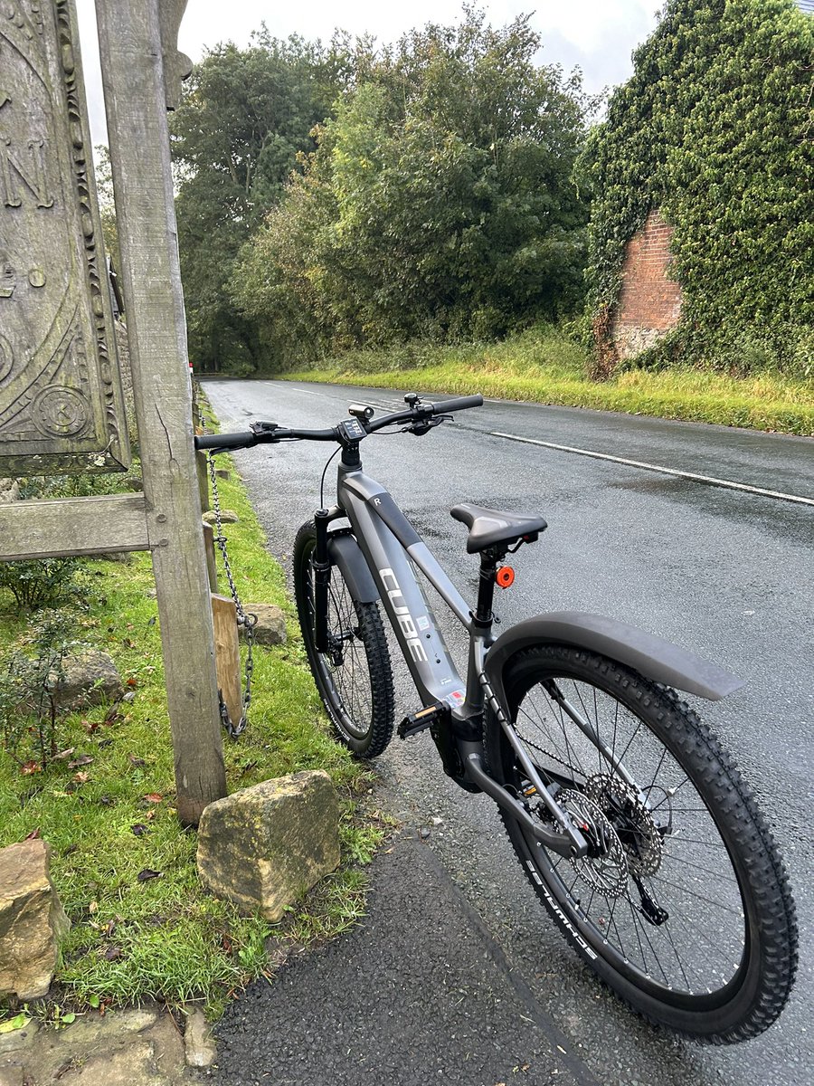 dpb1961's tweet photo. First real test of the knee replacement today - up and around Pendle Hill - stiff and sore muscles now….but….the knee feels really strong #ebike #cube #witchesofpendle https://t.co/o4PKmfo7ak