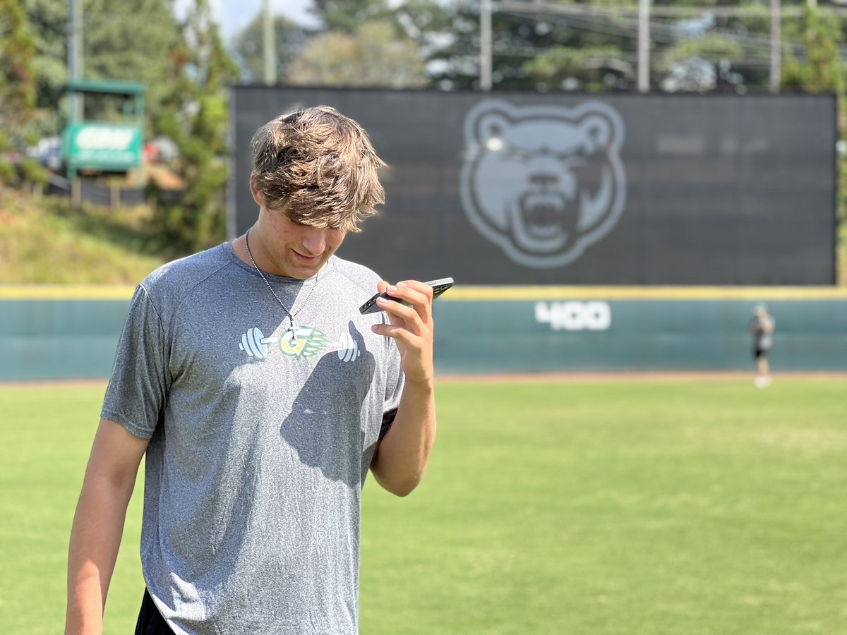 Constant positive vibes in Lawrenceville…

And ALWAYS on Appreciation Wednesdays!

#GrizGangGGC