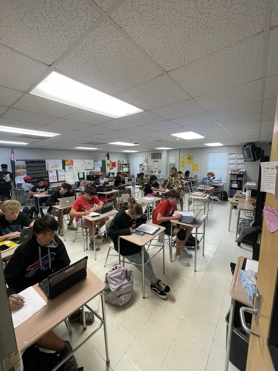 MiddleCreekFB's tweet image. Thank you @MsTYoungMath for providing extra support in Math for our players every Wednesday during study hall!