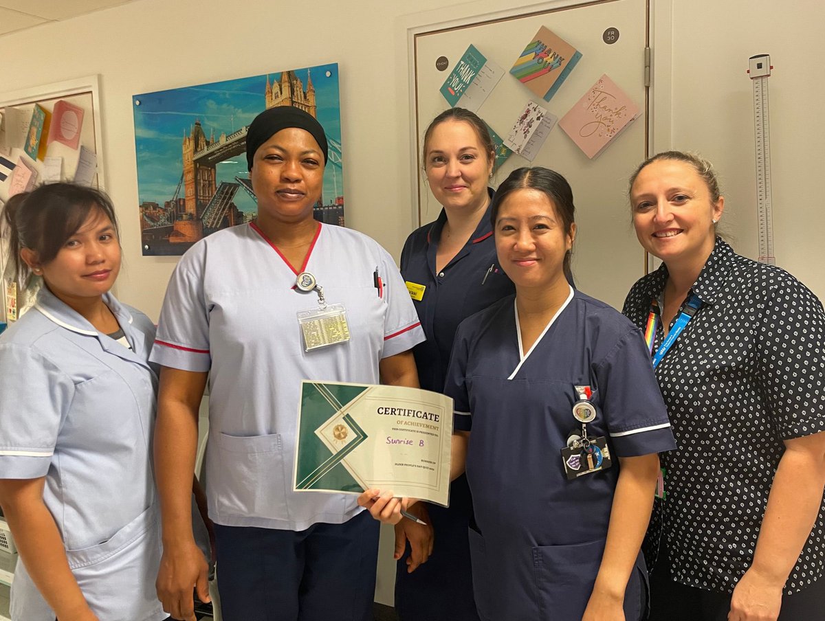 Aiysha Ahmed (@aiysha89) on Twitter photo Huge congratulations to Mandarin A for scoring the highest almost perfect score in our Frailty Quiz! Runners up were the brilliant Sunrise B team! Well done to everyone, huge Thank You to all wards for participating with such enthusiasm! <a href="/BHRUT_NHS/">BHRUT NHS 🏥</a> <a href="/BHRUT_Therapies/">BHRUT Therapies</a> Huge congratulations to Mandarin A for scoring the highest almost perfect score in our Frailty Quiz! Runners up were the brilliant Sunrise B team! Well done to everyone, huge Thank You to all wards for participating with such enthusiasm! <a href="/BHRUT_NHS/">BHRUT NHS 🏥</a> <a href="/BHRUT_Therapies/">BHRUT Therapies</a>