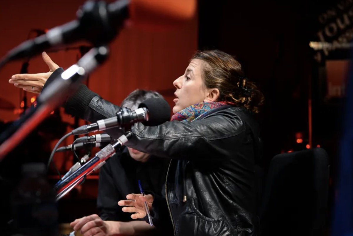 lesptitscastors's tweet photo. florilège n°3
soignez la #CEstEncoreNouStalgie avec le meilleur de #AnnuleTout

quand le classique trio de chroniqueurs et le duo belge invitaient @NicoleFerroniZe

Lien en bio

#CEstEncoreNousun petit peu mais 
#LeGrandDimancheSoirc'est pour bientôt

photo @franceinter https://t.co/UUBbNfWw1G