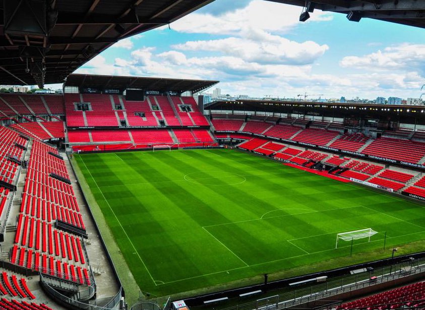 ActuL1_'s tweet photo. 🚨💣 BREAKING ! Le Stade Rennais lance une étude pour la construction d’un nouveau stade ! 🏟️❤️🖤

(@OuestFrance) https://t.co/xDa5Rxf86X