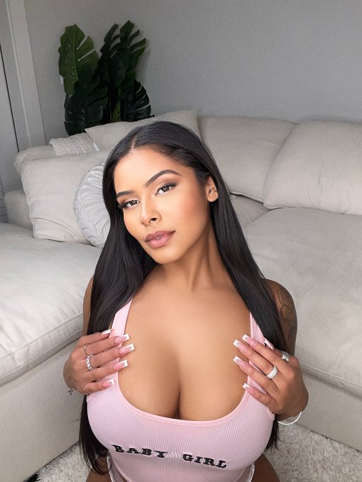 Beso Beso https://t.co/fWHuEAU3mF