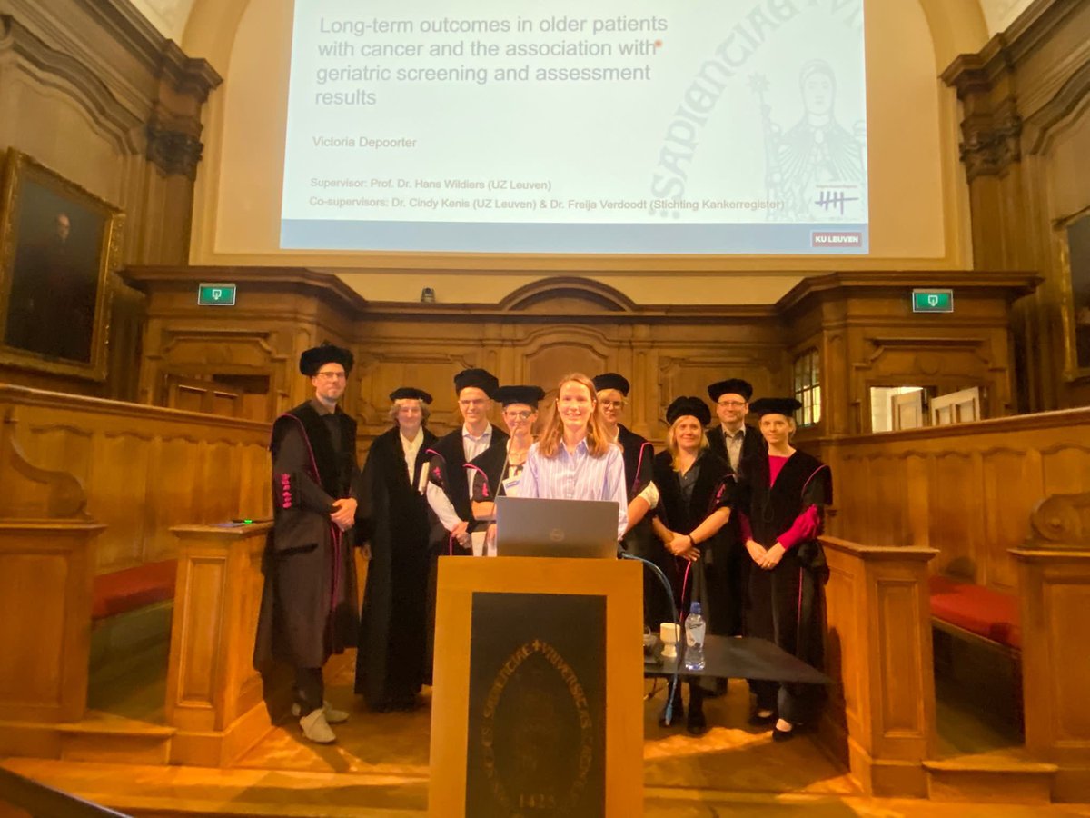 Last week Victoria Depoorter presented and defended her PhD thesis in long-term outcome successfully. Very proud co-supervisor of this important work! @HansWildiers @UZLeuven @accentvv @KU_Leuven @siognah @komop_tgkanker