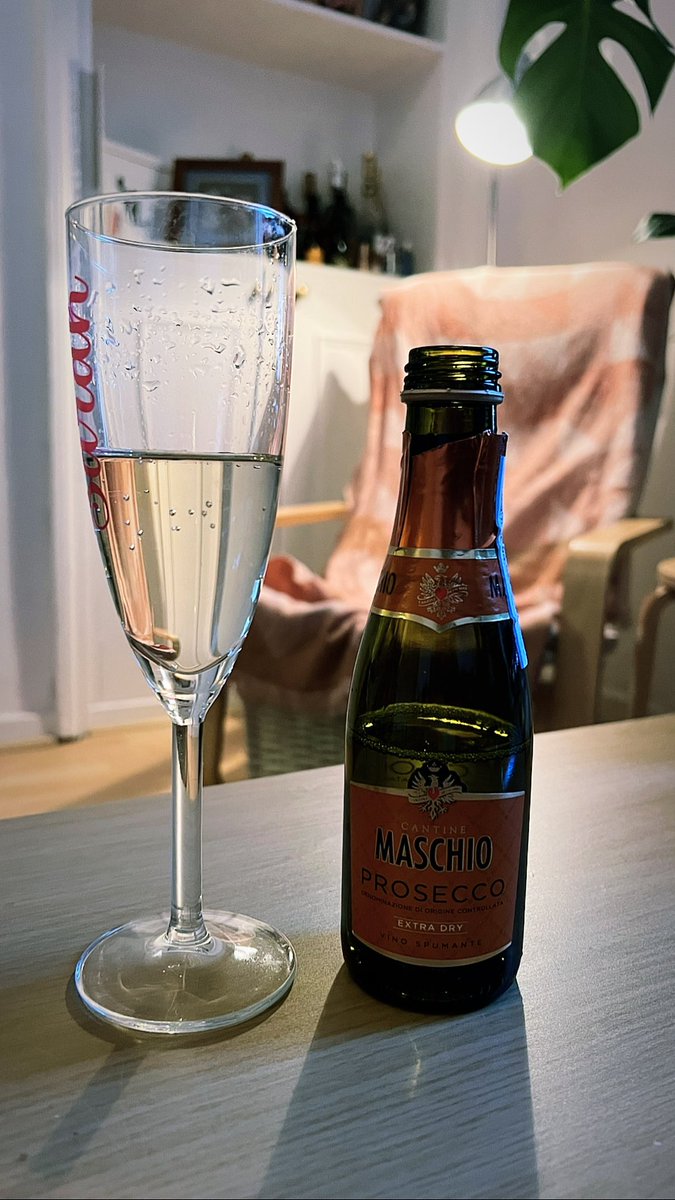 Sarah Gilchrist tweet media