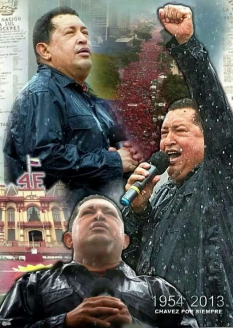 Te Amo ❤️ Mi Comandante con toda el alma, mi ser y corazón. . . Hasta la victoria Siempre 🙏🏻 Nosotros Venceremos!!! En tu Enmancipación #YoSoyChavez 
🔥💓💓🔥
