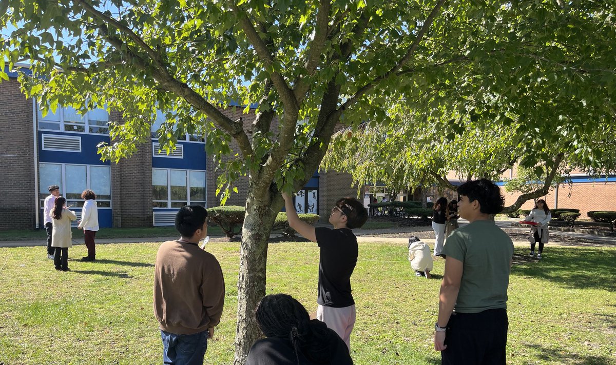 Mrs. Dunn tweet media