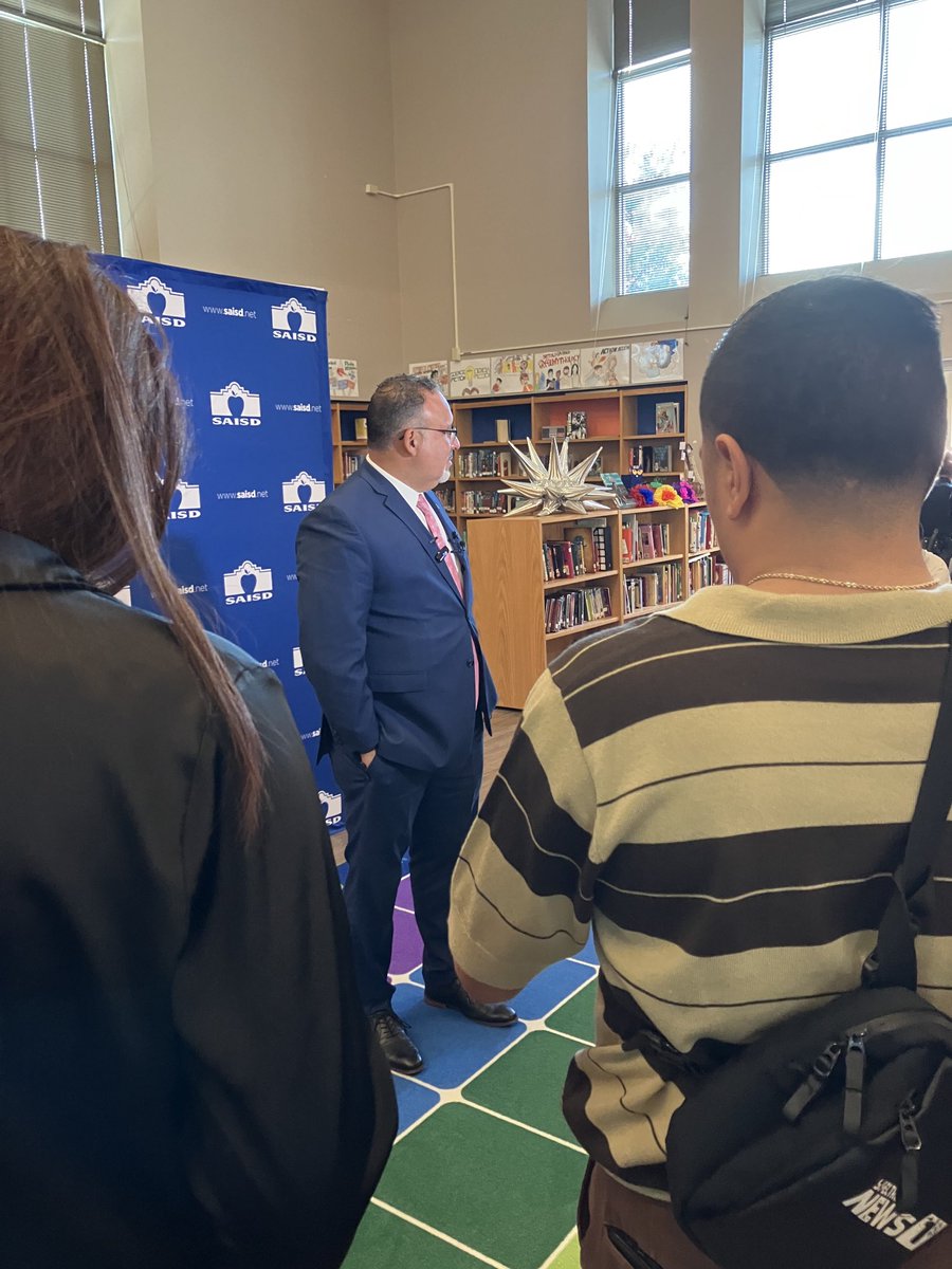 US Secretary of Education, Dr. Miguel Cardona, visits Twain DLA.