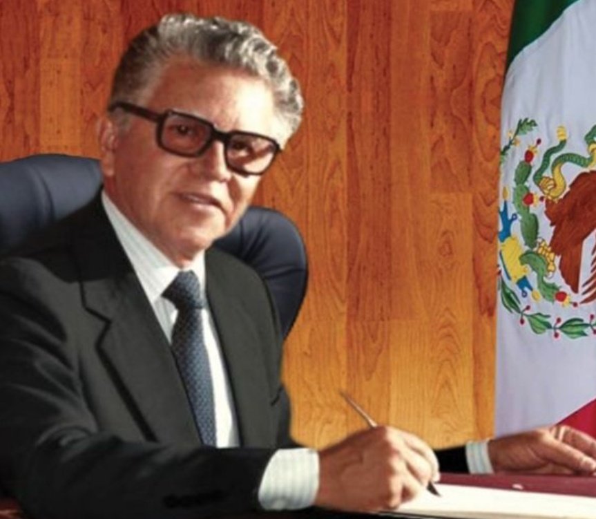 La comunidad técnica de México y los duranguenses, estamos tristes y de luto por la partida de nuestro amigo y constructor de instituciones, el Dr. Héctor Mayagoitia Domínguez. Recuerdos personales y testimonios institucionales dan cuenta de su obra y enseñanza: <a href="/emiliano_hc/">Emiliano Hernández</a>