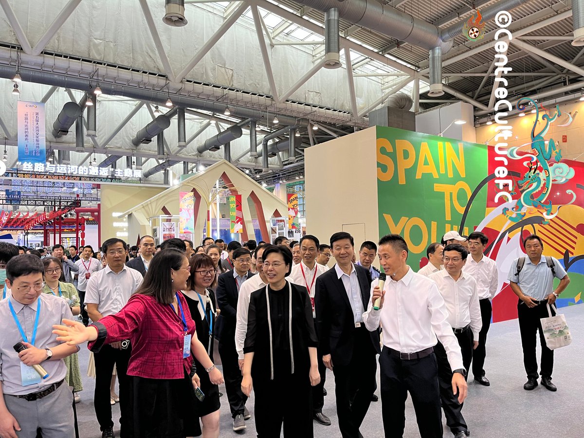 centreculture's tweet photo. #Premierpas: Le ＃PavillonFrance au #salon de la #culture et du #tourisme #Jiangsu #Suzhou, Jiangsu https://t.co/d2Up1VtDKp