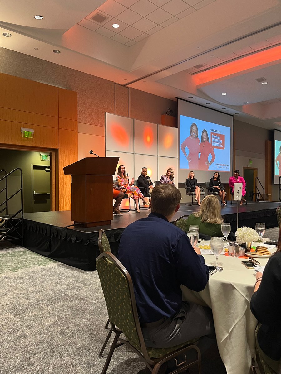 YWCAChasSC's tweet image. #WWB2023 | The honorees on stage! First panel

#WhatWomenBring #BringingIt #PowerLunch