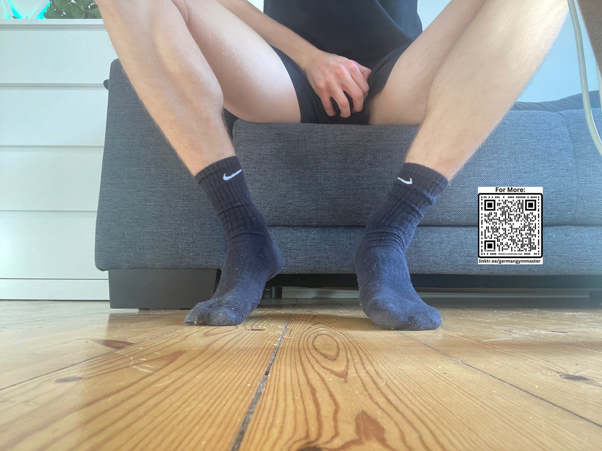 GermanGymMaster's tweet photo. Want to see it ?😈

➡️ FREE Private Club: https://t.co/9M7cc0FRoW🦶🏻

#joi #findomfetish #paypig #feetteasing #dominantman #gayfeet #gayguy #sweatyfeet #soles #gayguy #massage #guyfeet #feetmaster #walletdrain #feetfetish #cashmaster #feetcashmaster #feetselling https://t.co/yjdnWIuPu5
