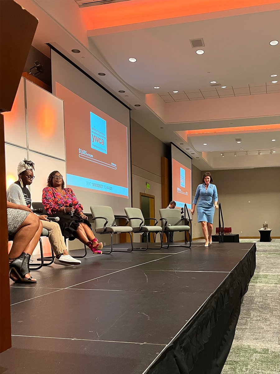 YWCAChasSC's tweet image. #WWB2023 | The honorees take the stage! Panel 2

#WhatWomenBring #BringingIt #PowerLunch