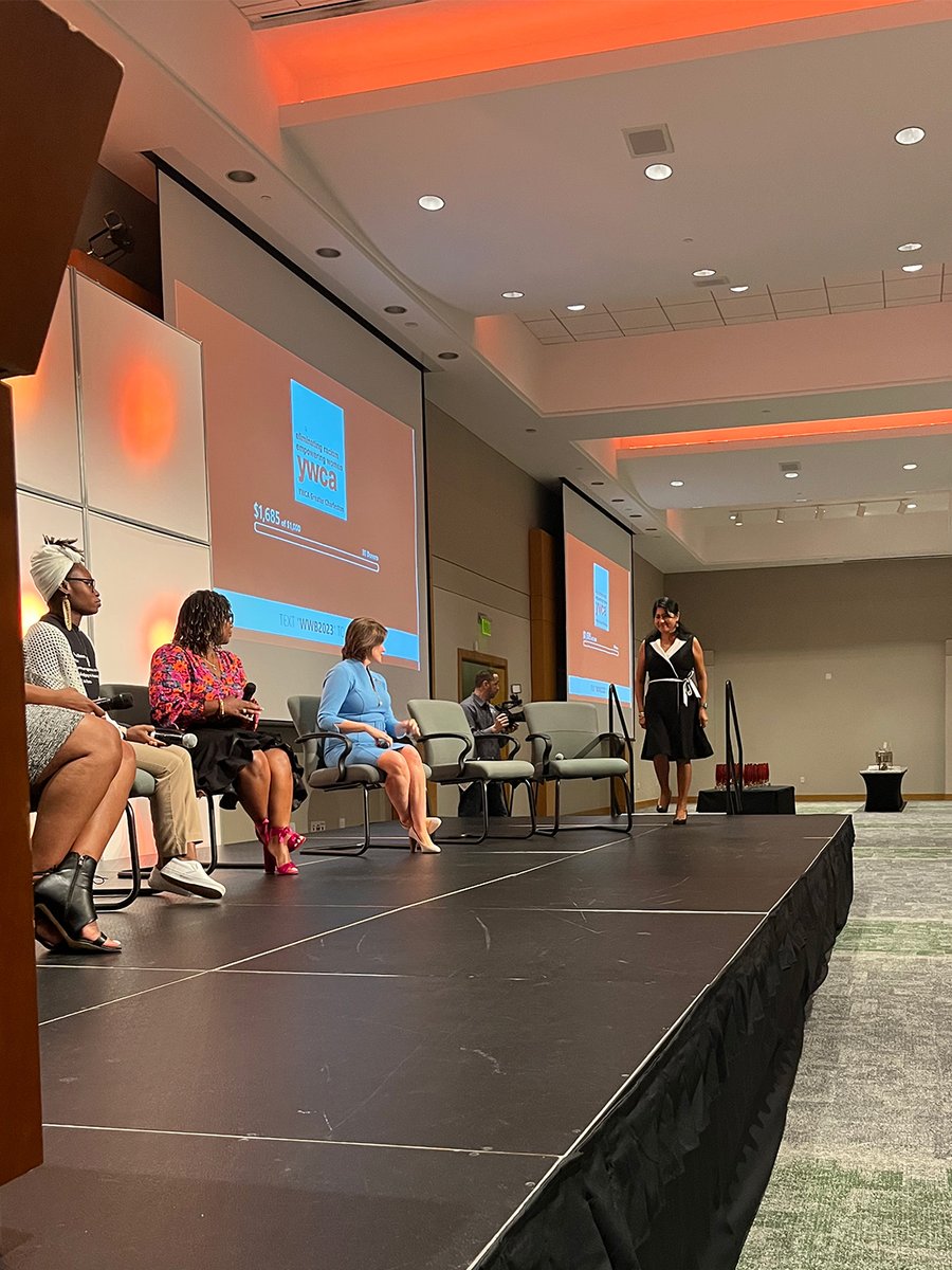 YWCAChasSC's tweet image. #WWB2023 | The honorees take the stage! Panel 2

#WhatWomenBring #BringingIt #PowerLunch