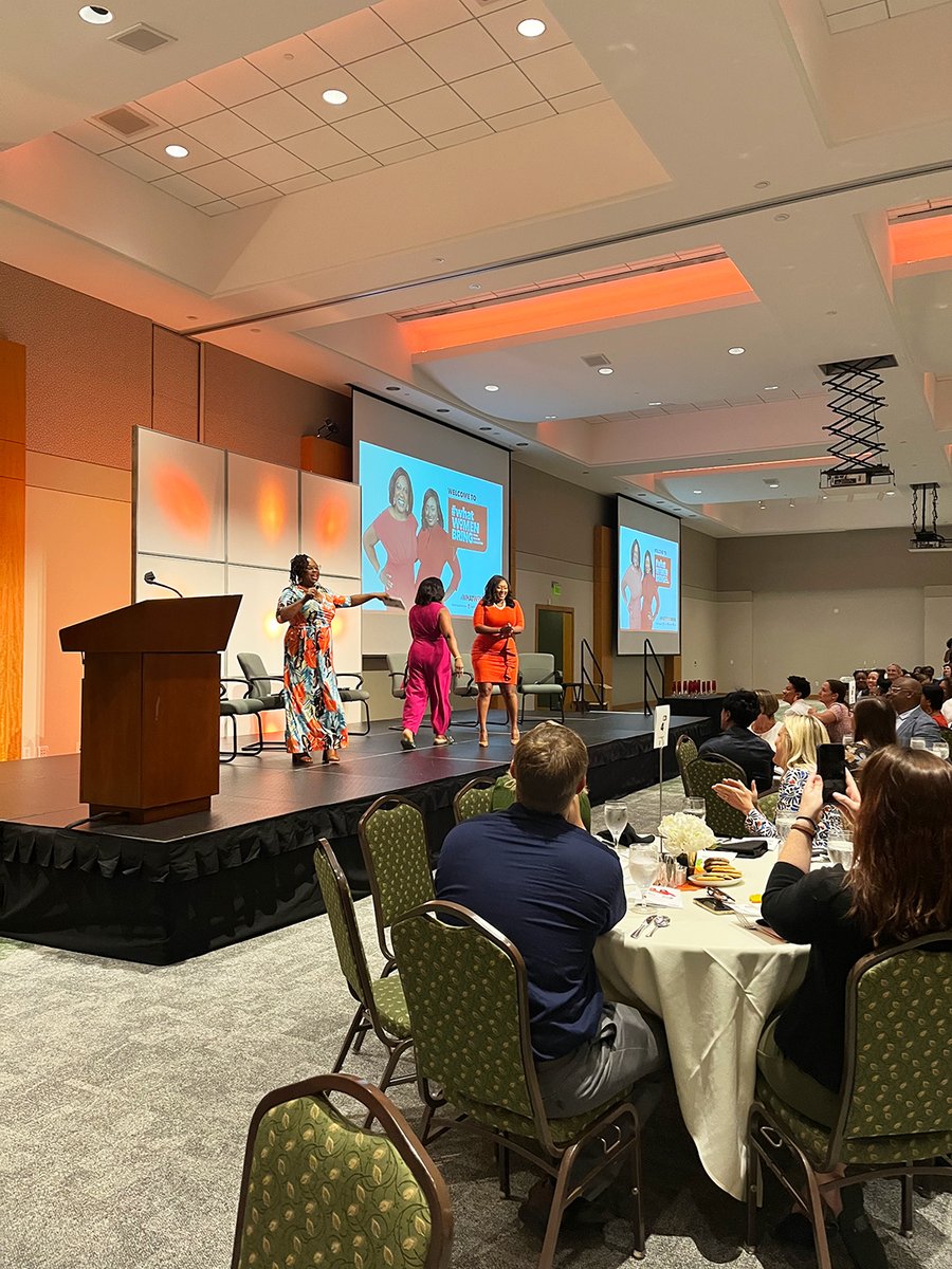 YWCAChasSC's tweet image. NOTEWORTHY | “Fathers, treat your daughters well, so when they later encounter men who don’t treat them right, they will immediately recognize it and move on.” ~ Ann McGill, #WWB2023 Co-Emcee 

#WhatWomenBring #BringingIt #SheGotReal