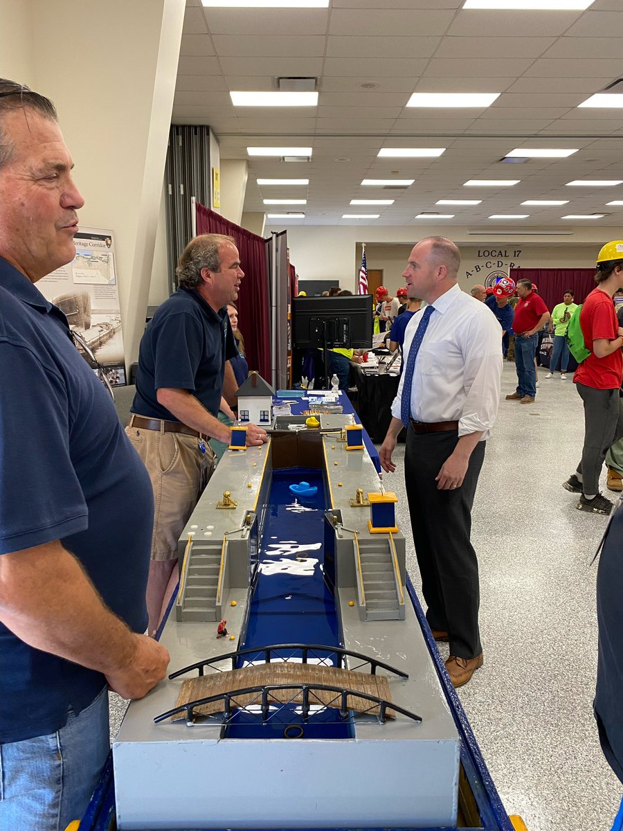 RepTimKennedy's tweet photo. Great day at Construction Career Days! Thank you to IUOE Local 17 for hosting, and for the many members of organized labor and agencies who joined today to help introduce young WNYers to good paying union careers. https://t.co/e0JOcD8RYW