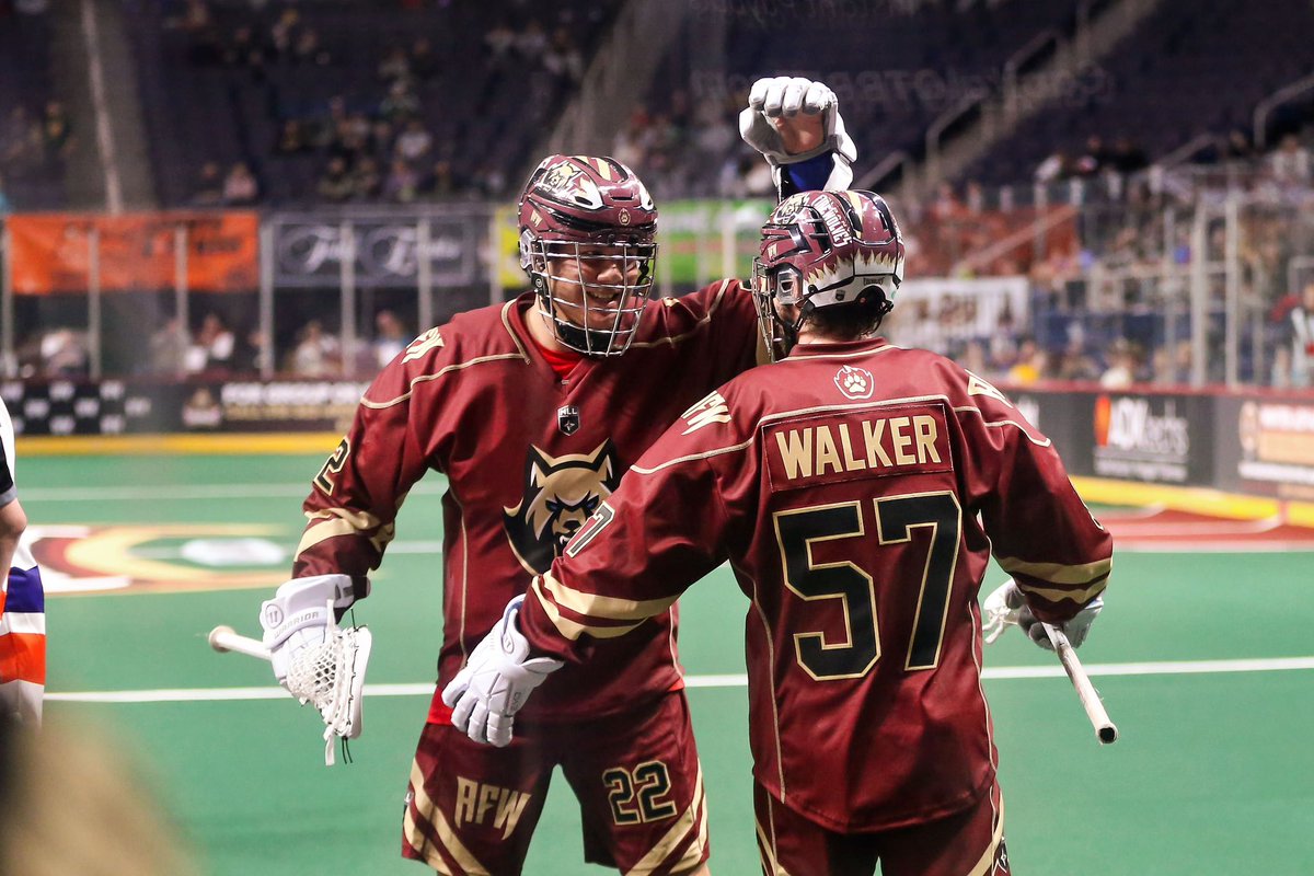 AlbFireWolves's tweet photo. We’re just ready to celly again already 🙃
#IsItDecemberYet https://t.co/Qmj8LJ65Gb