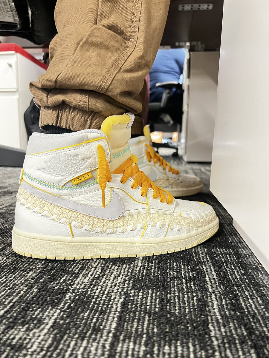 Ldryway's tweet photo. Union LA & BBS #UNDSCHALLENGE
Sleeper 😂
@serenawilliams @willstowehos @tiona_deniece @Jamiersen @nikestore @Jumpman23 #photography #snkrsliveheatingup #kotd #YourSneakersAreDope #FreeRee https://t.co/m2i1U7YpVn