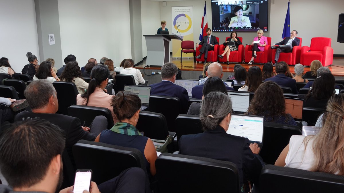 eulacfoundation's tweet photo. En la Sesión de Keynotes del Foro Multi-actor EU-LAC nos acompañaron Mónica Araya (@FIClima), Ragnheiður Elín (Dir. @OECD_Centre), Inmaculada Zamora (Secretaria Gral. @FIIAPP), Eduardo Agudelo @AgendaCAF), José Fernández (@fundacioncarolina) y Olga Baus-Gibert (@EU_Partnerships). https://t.co/UGOlvCiRnb