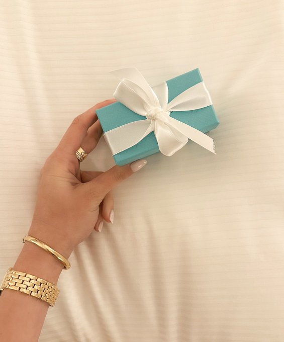 Thank you for my first pearl earrings! 🩵 https://t.co/fDNiVfICtE