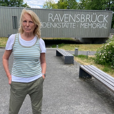 Maren_Kroymann's tweet photo. Meine Anregung heute: eine KZ-Gedenkstätte besuchen. Als Gegengewicht zu den vermehrten Anschlägen von rechts auf diese wichtigen Orte der Erinnerung.  (1/4) https://t.co/lAZJQsTiBG