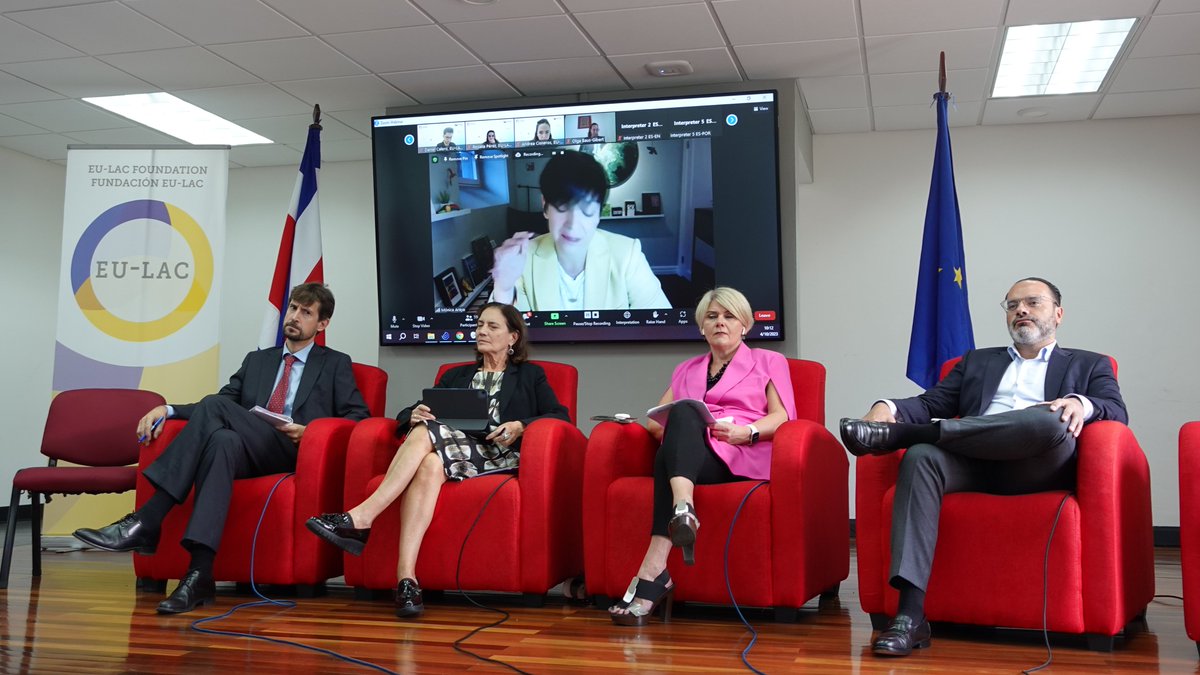 eulacfoundation's tweet photo. En la Sesión de Keynotes del Foro Multi-actor EU-LAC nos acompañaron Mónica Araya (@FIClima), Ragnheiður Elín (Dir. @OECD_Centre), Inmaculada Zamora (Secretaria Gral. @FIIAPP), Eduardo Agudelo @AgendaCAF), José Fernández (@fundacioncarolina) y Olga Baus-Gibert (@EU_Partnerships). https://t.co/UGOlvCiRnb