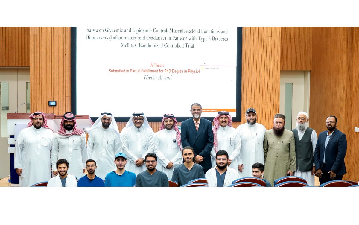 Abuderman's tweet photo. شعور جميل أن أعود لجامعتي @IAU_KSA التي تخرجت منها قبل قرابه ٢٠سنة ممتحنا خارجيا لدكتور حيدر اليامي، شكرا جزيلا @ahmed8133 على الدعوة الكريمة وعلى حسن الاستقبال والشكر موصول للأستاذ الدكتور محمد الحريري و @Qassim_Muaidi https://t.co/wqupUhloeL