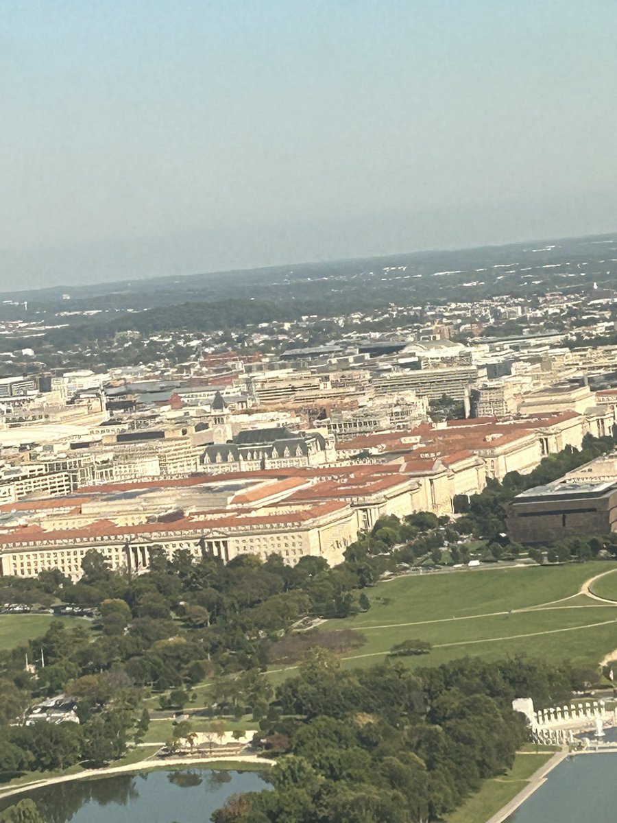 Hello Washington DC!!!  The Youngbergs are ready for the #naespNDP celebration ❤️🤍💙<a href="/NAESP/">National Assoc. of Elementary School Principals</a> <a href="/NAESP_Zone8/">NAESP Zone 8</a> <a href="/TEPSAtalk/">TEPSA</a>
