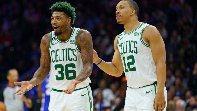 Cerrone_Battle's tweet photo. What if you woke up and it was all a dream and Smart and Grant were still here and KP and Holiday weren't? I know right!!??
#ColdSweats #Celtics https://t.co/QIThbMh1dp