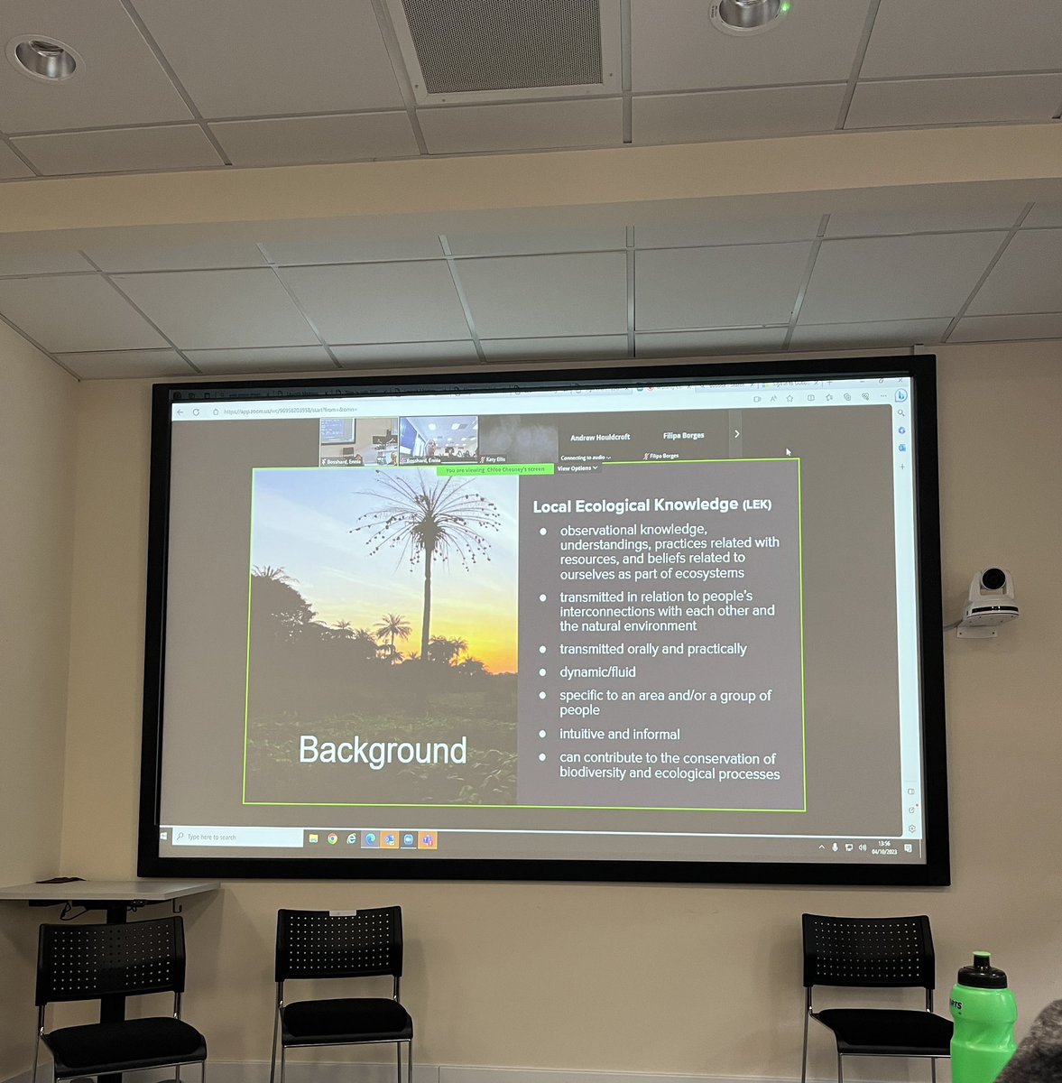 gsecolife's tweet photo. A fantastic session today ran by @ConScienceExet listening to talks on the impacts of fire and toxic haze on primates from @BNF_Intl , and how local ecological knowledge contributes and is essential for our understanding of behaviour, feeding ecology and much more from Chloe! https://t.co/hcnd3CXElW
