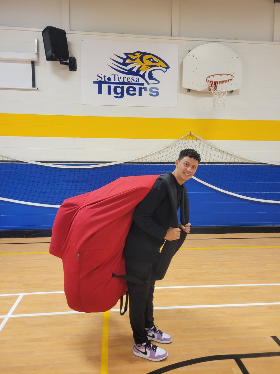 St. Teresa (K) tweet media