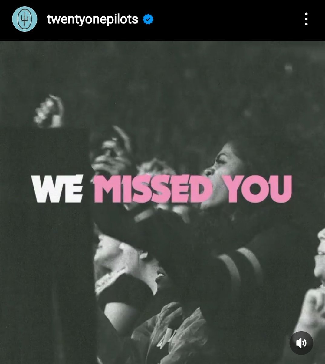 toplives1's tweet photo. We missed you @twentyonepilots https://t.co/9ToFbozhwn