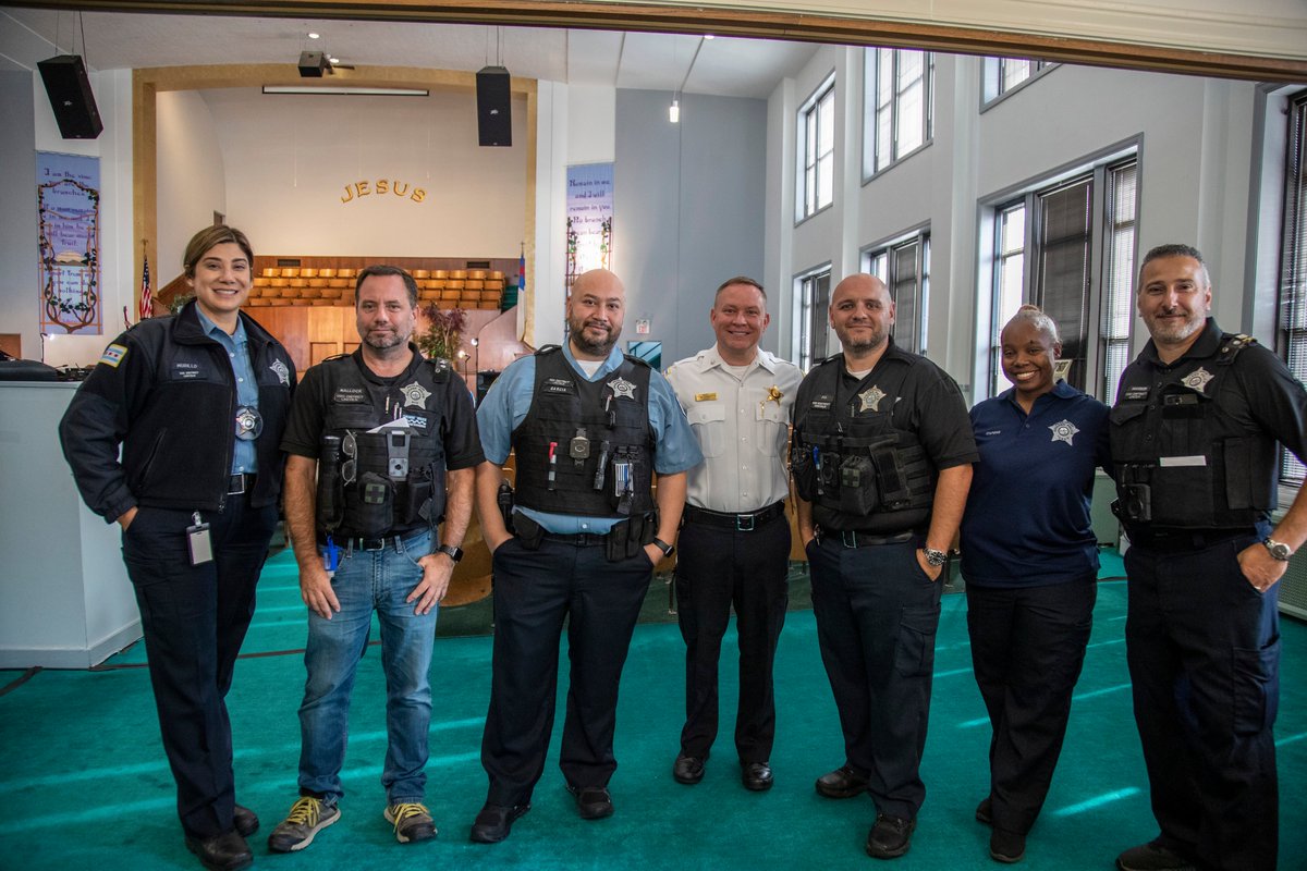 Chicago Police tweet media